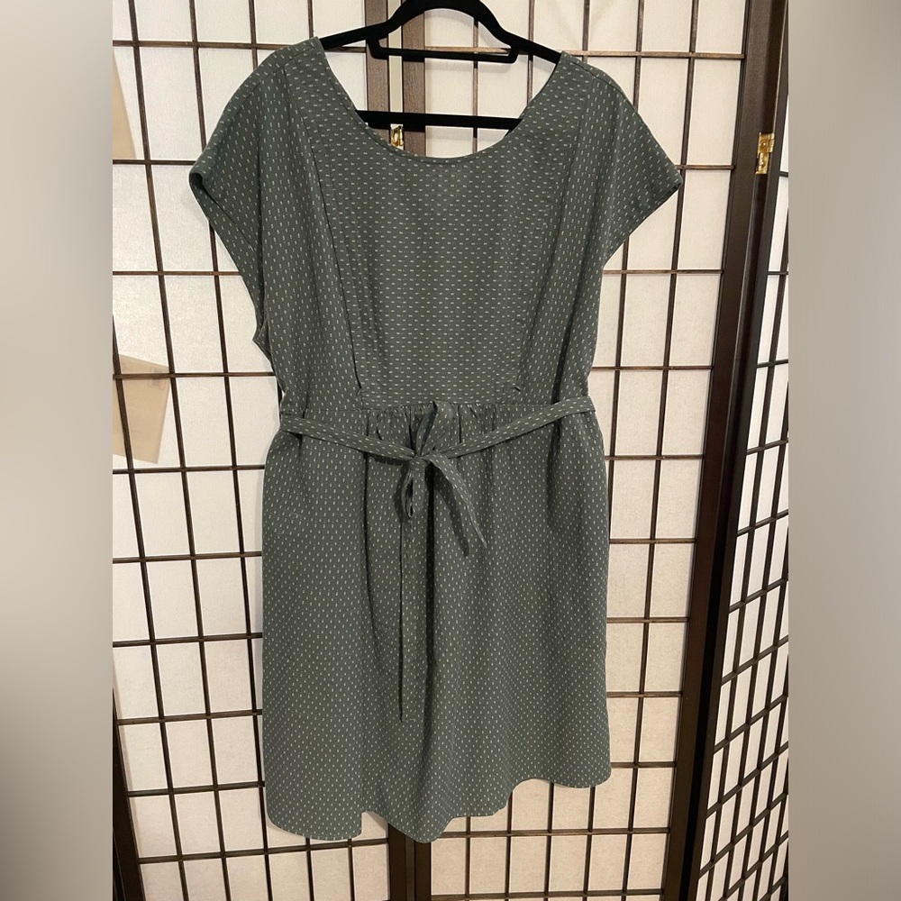 Seraphine Loulia sage green cotton button back maternity & nursing dress US 14